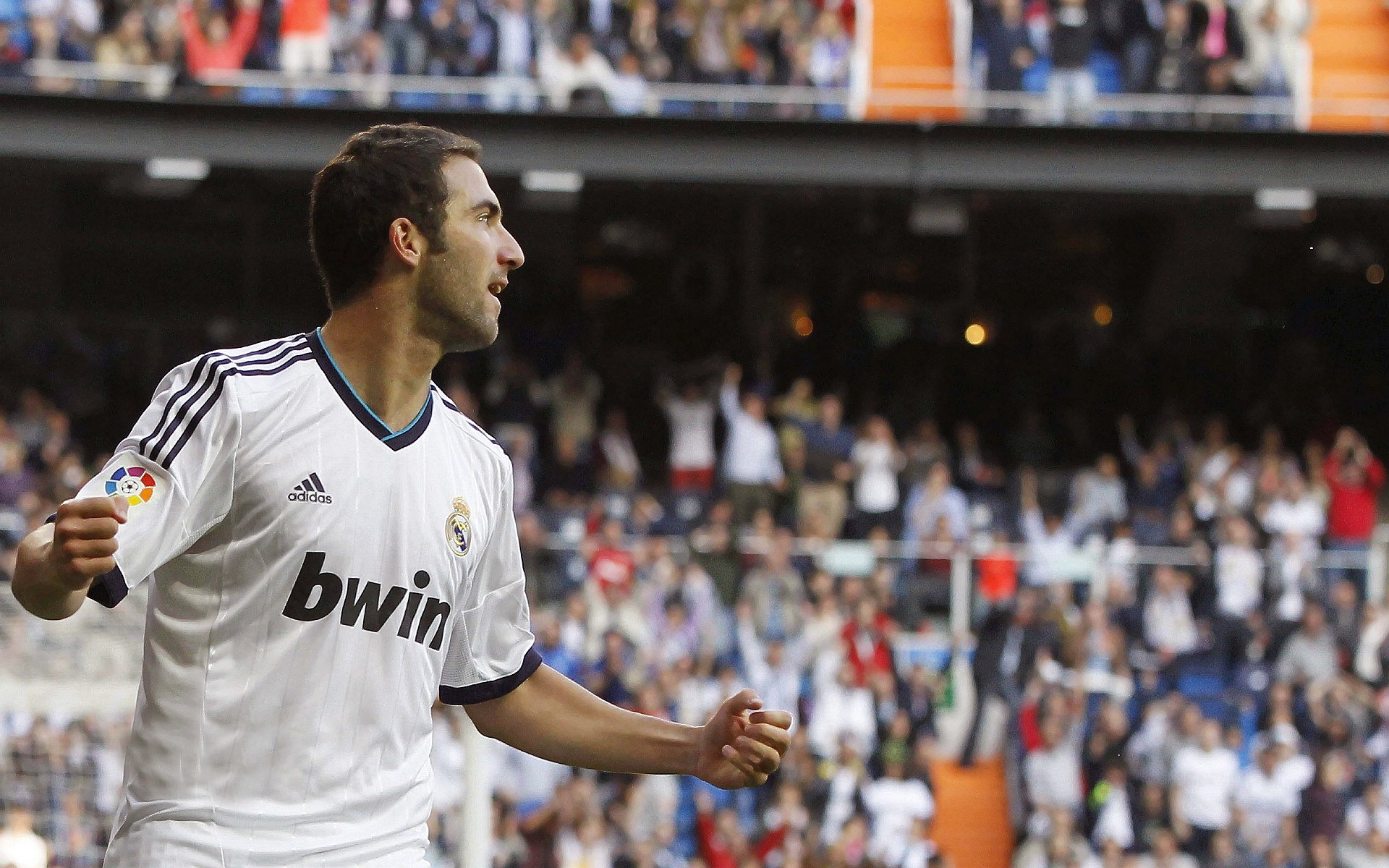 开云网址-世俱杯“金球奖”争夺：那些令人难忘的个人表现